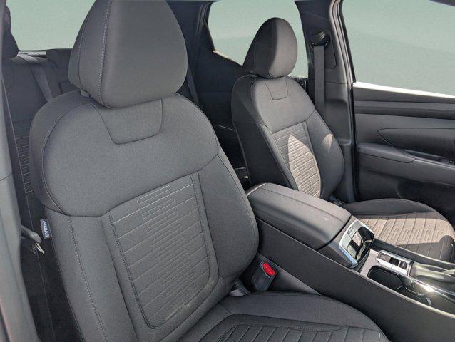 2025 Hyundai Santa Cruz SE