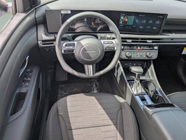 2025 Hyundai Santa Cruz SE