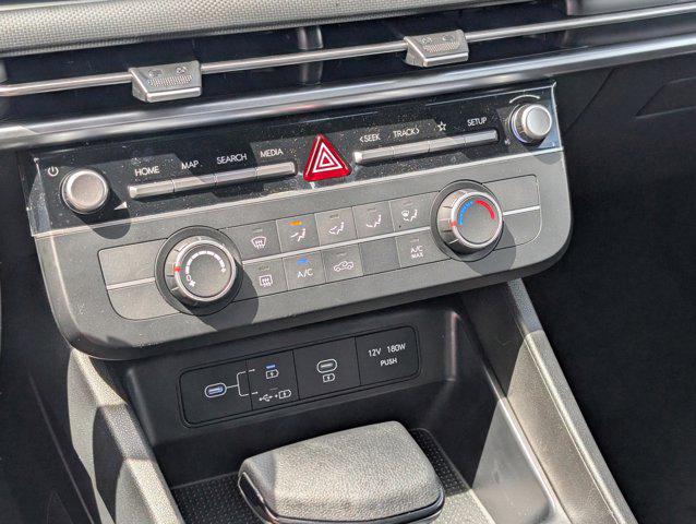 2025 Hyundai Santa Cruz SE
