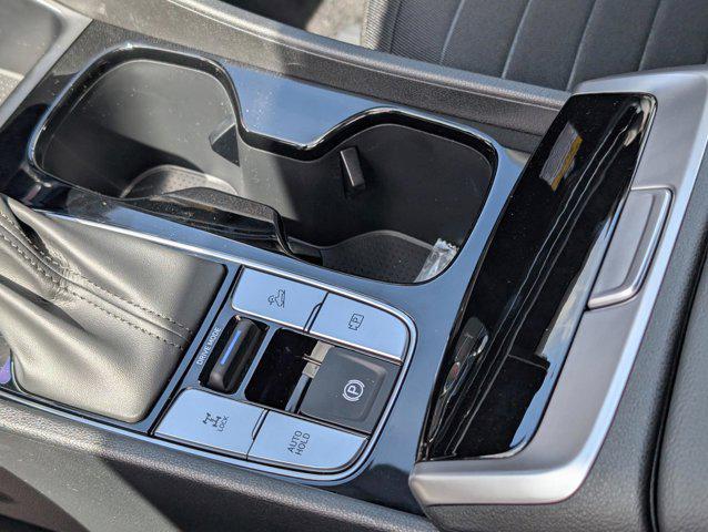 2025 Hyundai Santa Cruz SE