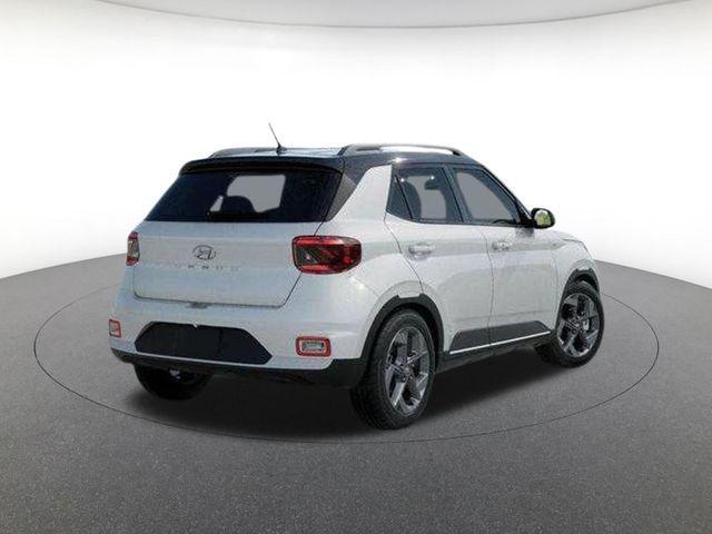 2026 Hyundai Venue SEL w/Two-Tone Roof