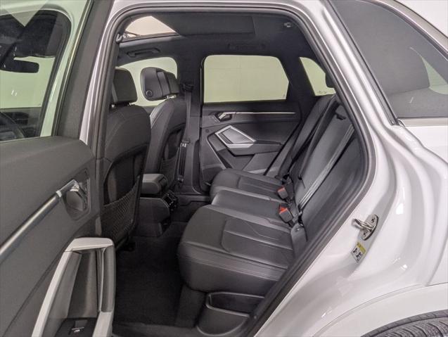 2025 Audi Q3 Premium 45 TFSI S line quattro Tiptronic