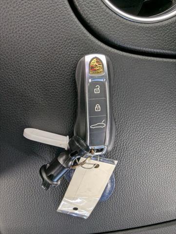 2023 Porsche Panamera Platinum Edition