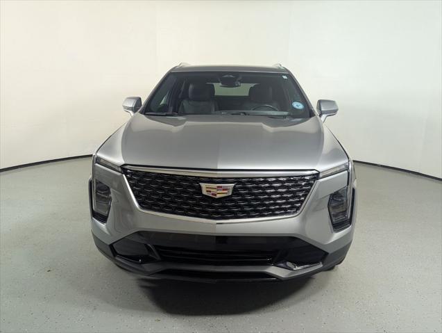 2024 Cadillac XT4 FWD Premium Luxury