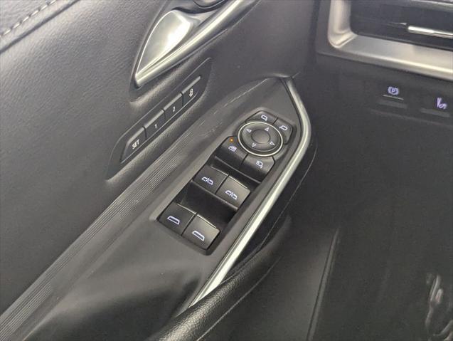 2024 Cadillac XT4 FWD Premium Luxury