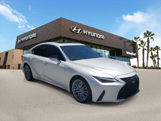 2025 Lexus IS 300 RWD