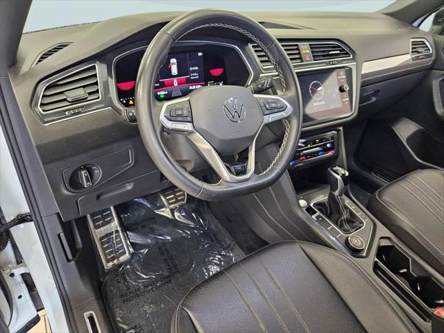 2023 Volkswagen Tiguan 2.0T SE R-Line Black