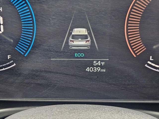 2026 Hyundai Tucson Hybrid Blue SE