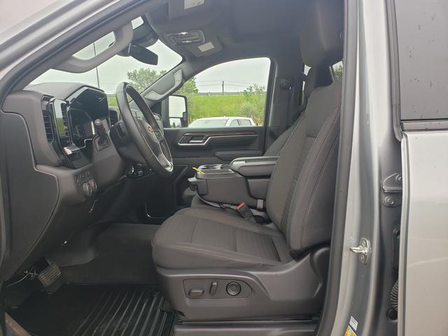 2025 Chevrolet Silverado 2500HD 4WD Crew Cab Standard Bed LT