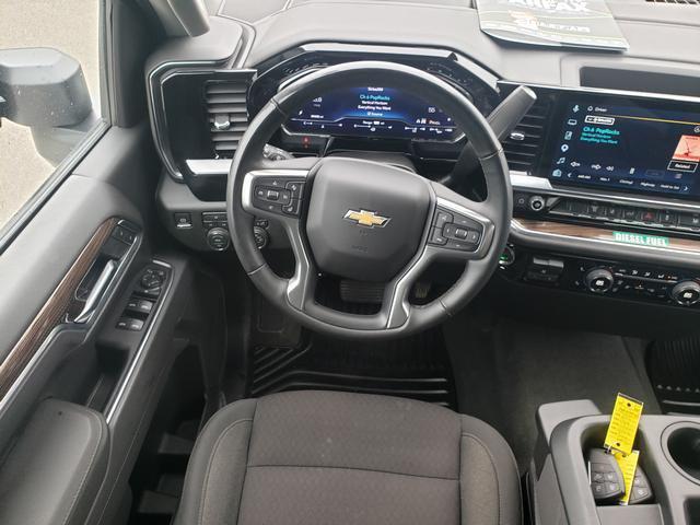 2025 Chevrolet Silverado 2500HD 4WD Crew Cab Standard Bed LT