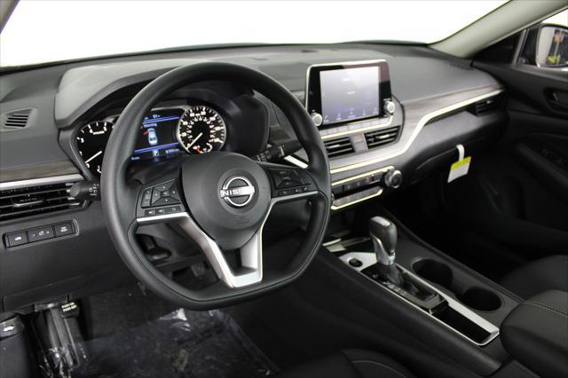 2026 Nissan Altima SV FWD