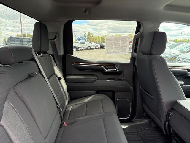 2023 GMC Sierra 1500 4WD Crew Cab Short Box Elevation with 3SB