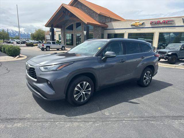 2020 Toyota Highlander XLE for sale in Logan, UT