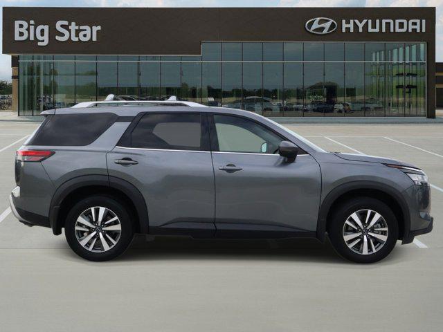2024 Nissan Pathfinder SL FWD