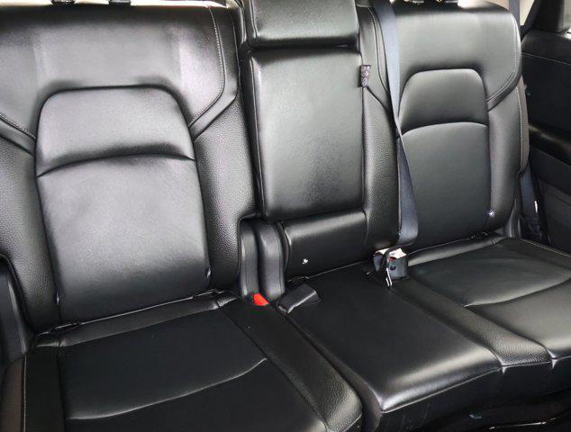 2024 Nissan Pathfinder SL FWD