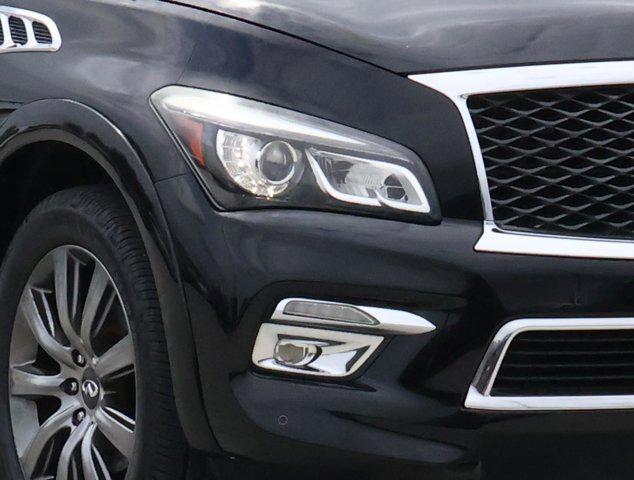 2017 INFINITI QX80 Signature Edition