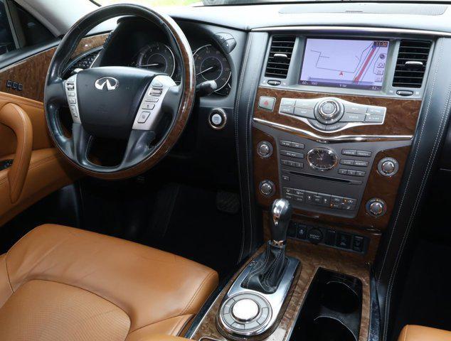 2017 INFINITI QX80 Signature Edition