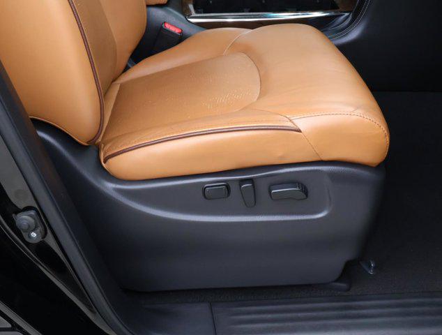 2017 INFINITI QX80 Signature Edition