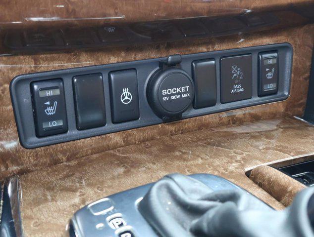 2017 INFINITI QX80 Signature Edition