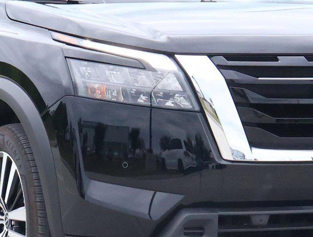 2025 Nissan Pathfinder Platinum FWD