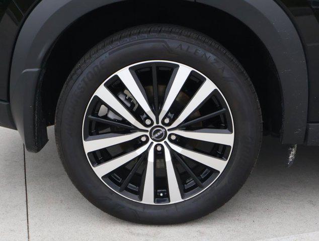 2025 Nissan Pathfinder Platinum FWD