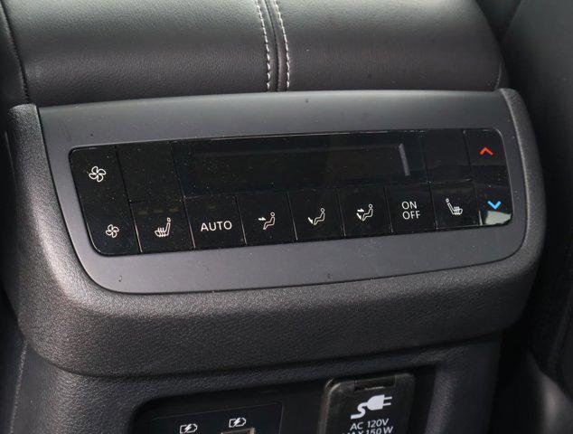 2025 Nissan Pathfinder Platinum FWD