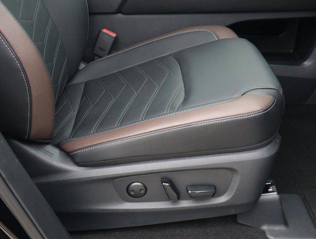 2025 Nissan Pathfinder Platinum FWD