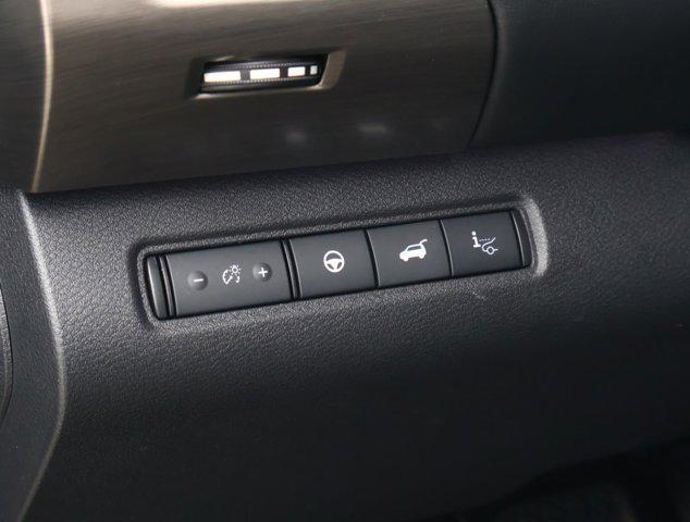 2025 Nissan Pathfinder Platinum FWD