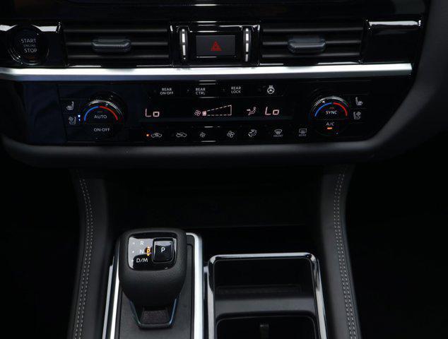 2025 Nissan Pathfinder Platinum FWD
