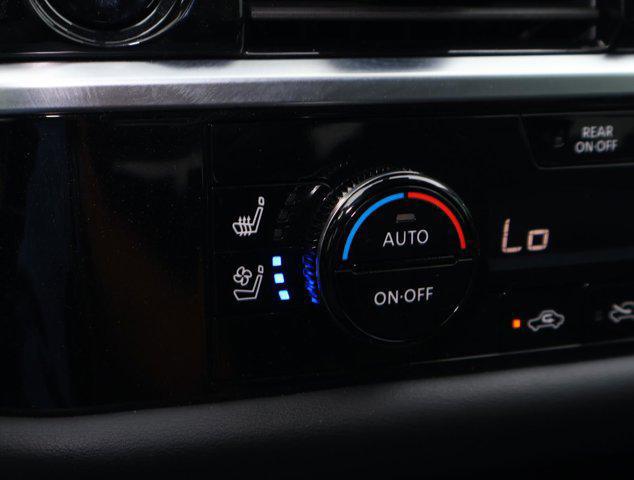2025 Nissan Pathfinder Platinum FWD