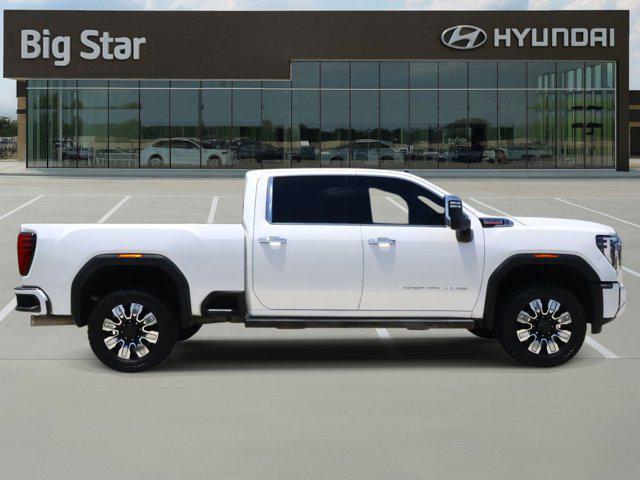 2024 GMC Sierra 2500HD 4WD Crew Cab Standard Bed Denali