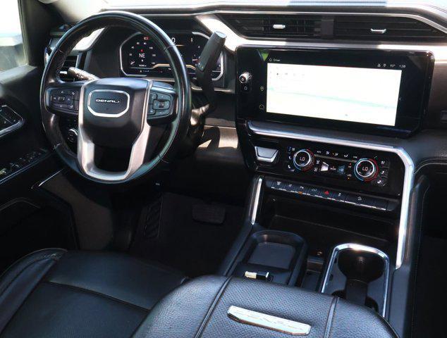 2024 GMC Sierra 2500HD 4WD Crew Cab Standard Bed Denali
