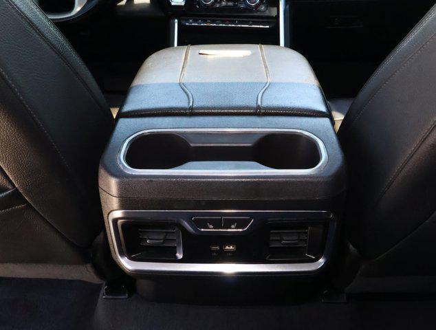 2024 GMC Sierra 2500HD 4WD Crew Cab Standard Bed Denali