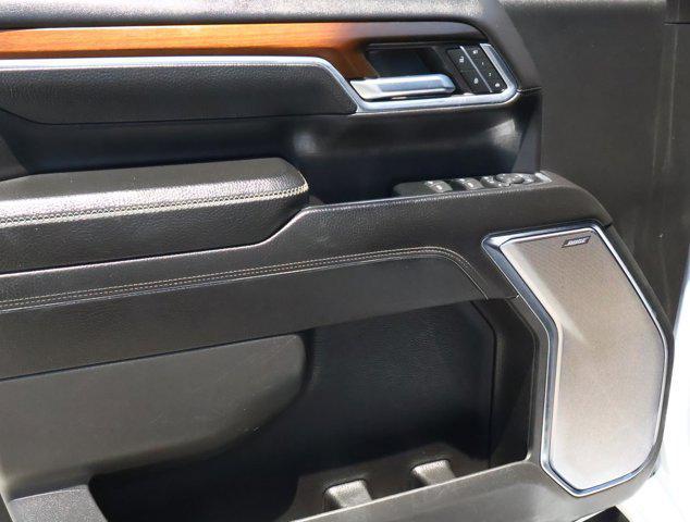 2024 GMC Sierra 2500HD 4WD Crew Cab Standard Bed Denali