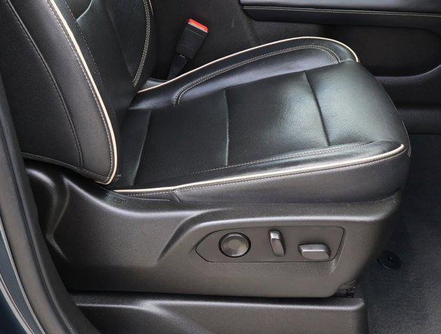 2021 GMC Yukon 2WD SLT
