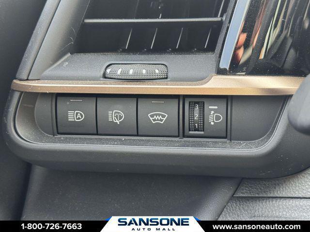 2025 Toyota Crown Signia XLE