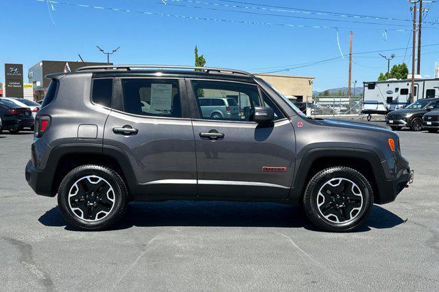 2016 Jeep Renegade Trailhawk