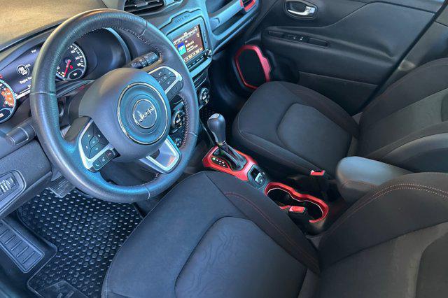 2016 Jeep Renegade Trailhawk