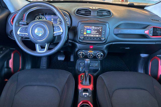 2016 Jeep Renegade Trailhawk