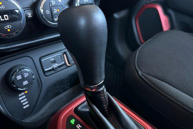 2016 Jeep Renegade Trailhawk
