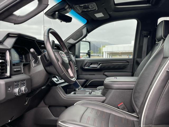 2025 GMC Sierra 2500HD Crew Cab, Standard Bed, AT4X, 4WD