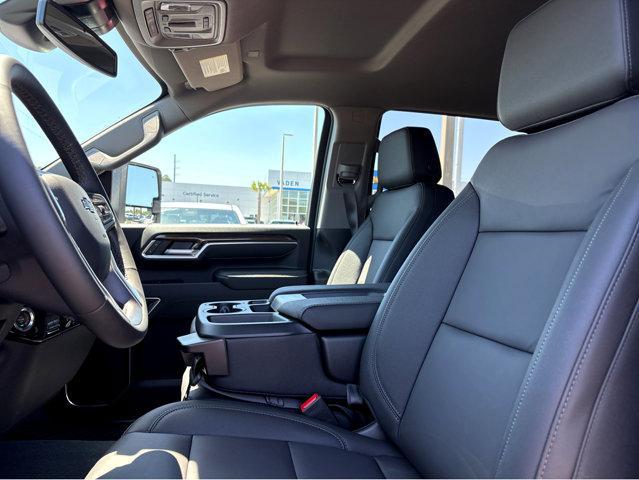 2026 Chevrolet Silverado 2500HD Crew Cab, Standard Bed, LT, 4WD