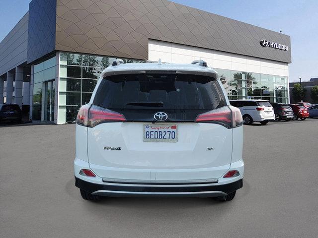 2018 Toyota RAV4 SE