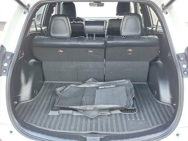 2018 Toyota RAV4 SE