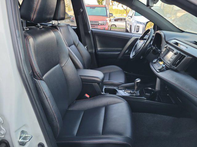 2018 Toyota RAV4 SE