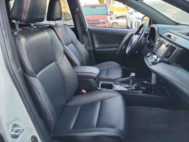2018 Toyota RAV4 SE