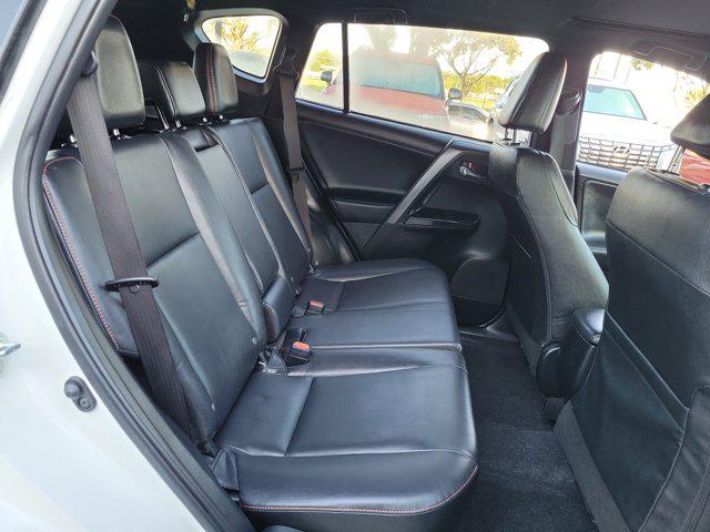 2018 Toyota RAV4 SE