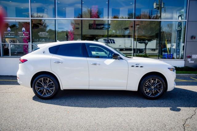 2024 Maserati Levante GT Ultima