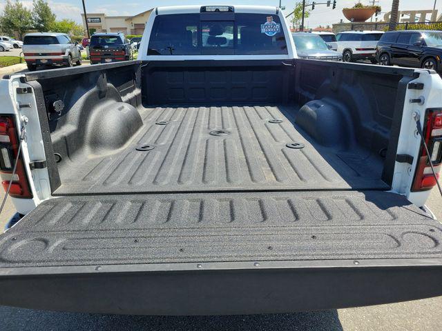 2020 Ram 3500 Laramie Crew Cab 4x4 8' Box