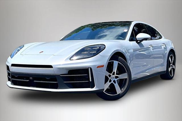 2025 Porsche Panamera 4